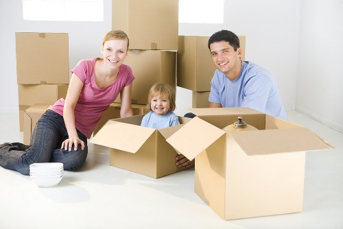 Professional packing and unpacking services in Harringay for a smooth home move